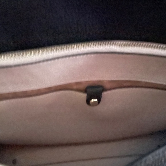 Kate Spade Essential Large Work Tote - Picture 5 of 5